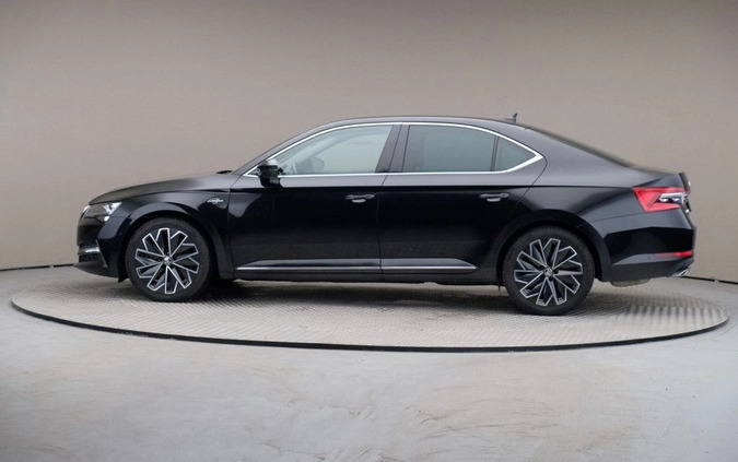 Skoda Superb cena 149899 przebieg: 73185, rok produkcji 2021 z Warszawa małe 562